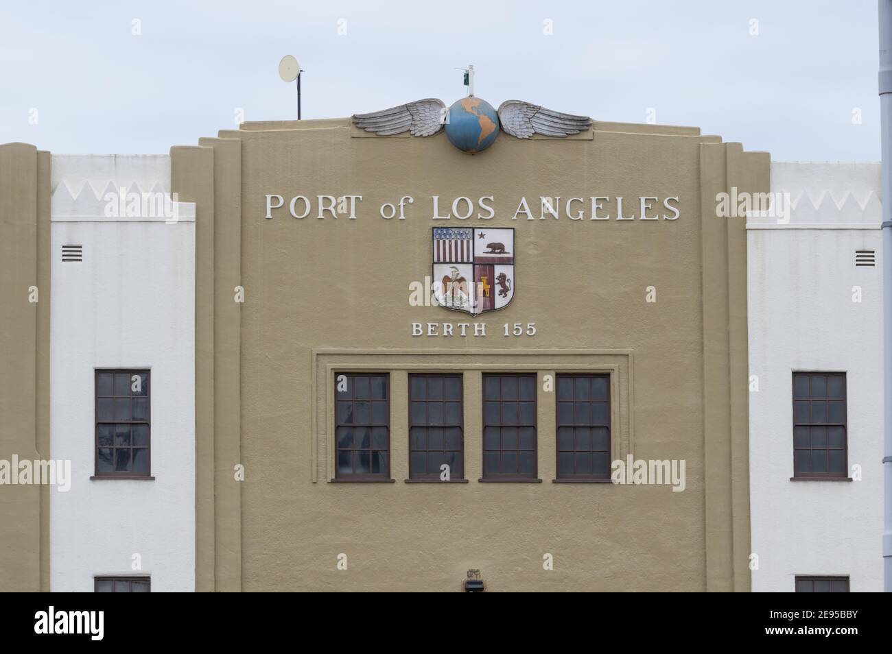 La façade d'un bâtiment traditionnel dans le port de Los Angeles. Banque D'Images