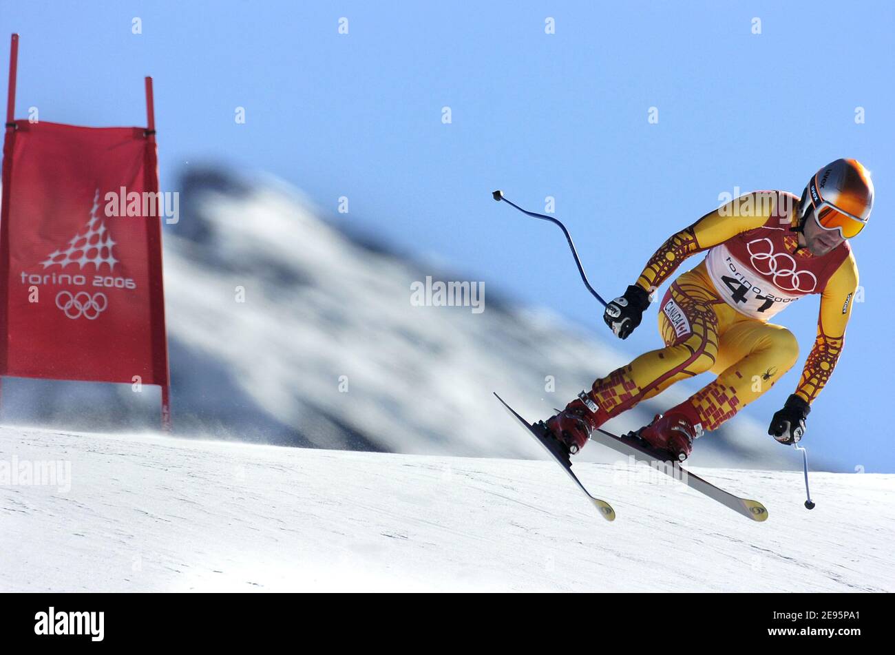 Le canadien François Bourque pendant la course d'entraînement pour les hommes en descente aux Jeux olympiques d'hiver de 2006 à Turin, à Sestriere Borgata, en Italie, le 10 février 2006. Photo de Gouhier-Nebinger-Orban/ABACAPRESS.COM Banque D'Images