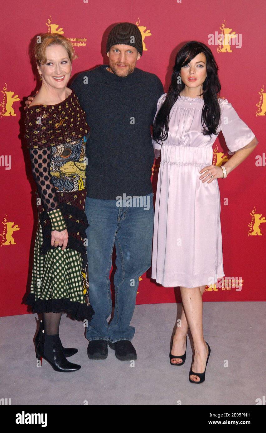 LES acteurs AMÉRICAINS Meryl Streep, Woody Harrelson et Lindsay Lohan assistent à la séance photo du film 'A Prairie Home Companion' réalisé par Robert Altman lors de la 56e Berlinale, International film Festival à Berlin, en Allemagne, le 12 février 2006. Photo de Bruno Klein/ABACAPRESS.COM Banque D'Images