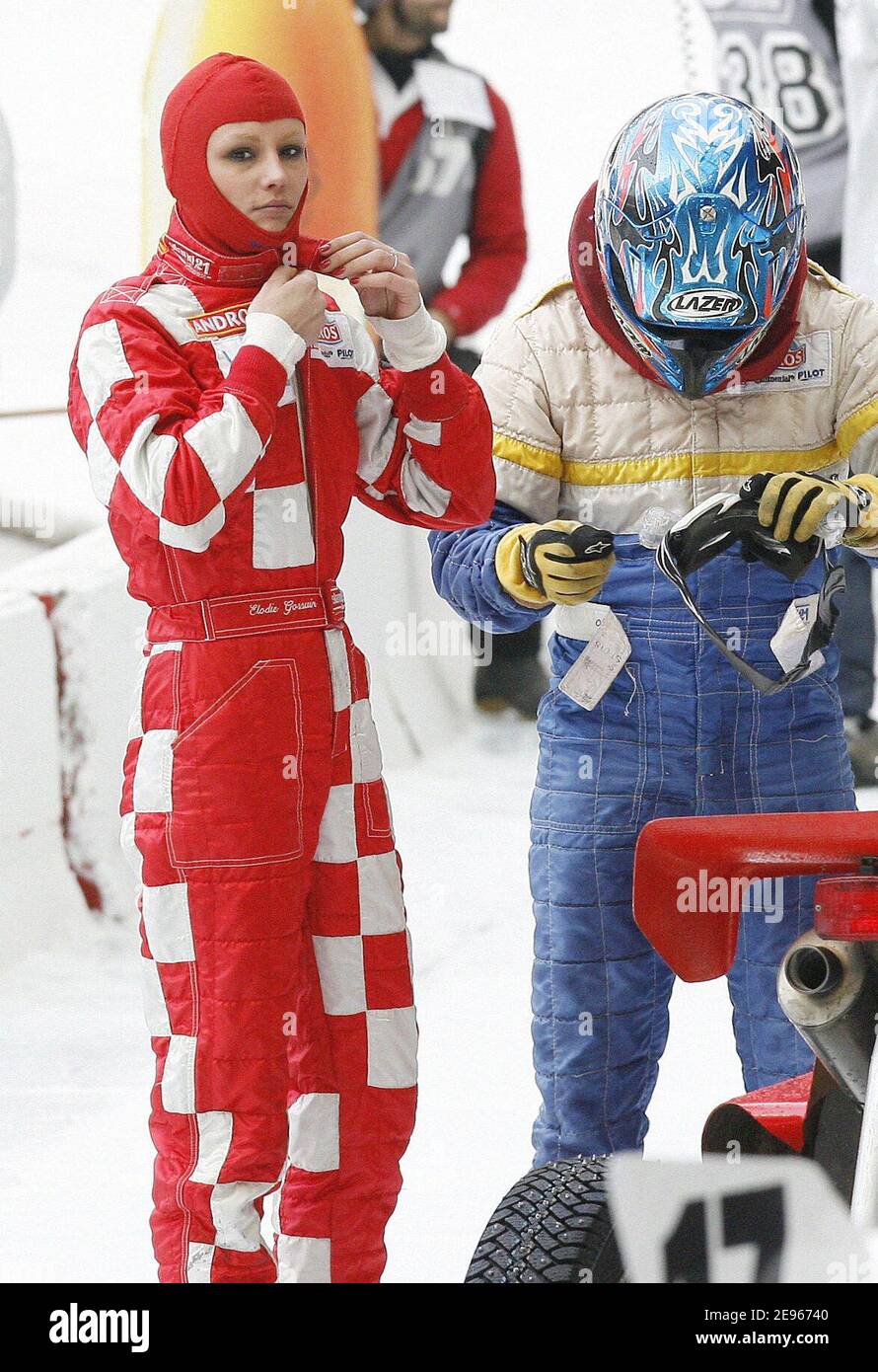 Elodie Gossuin assiste au Trophée Andros qui a eu lieu au Stade de France, à Saint-Denis, près de Paris, le 18 mars 2006. Photo de Mehdi Taamallah/ABACAPRESS.COM Banque D'Images
