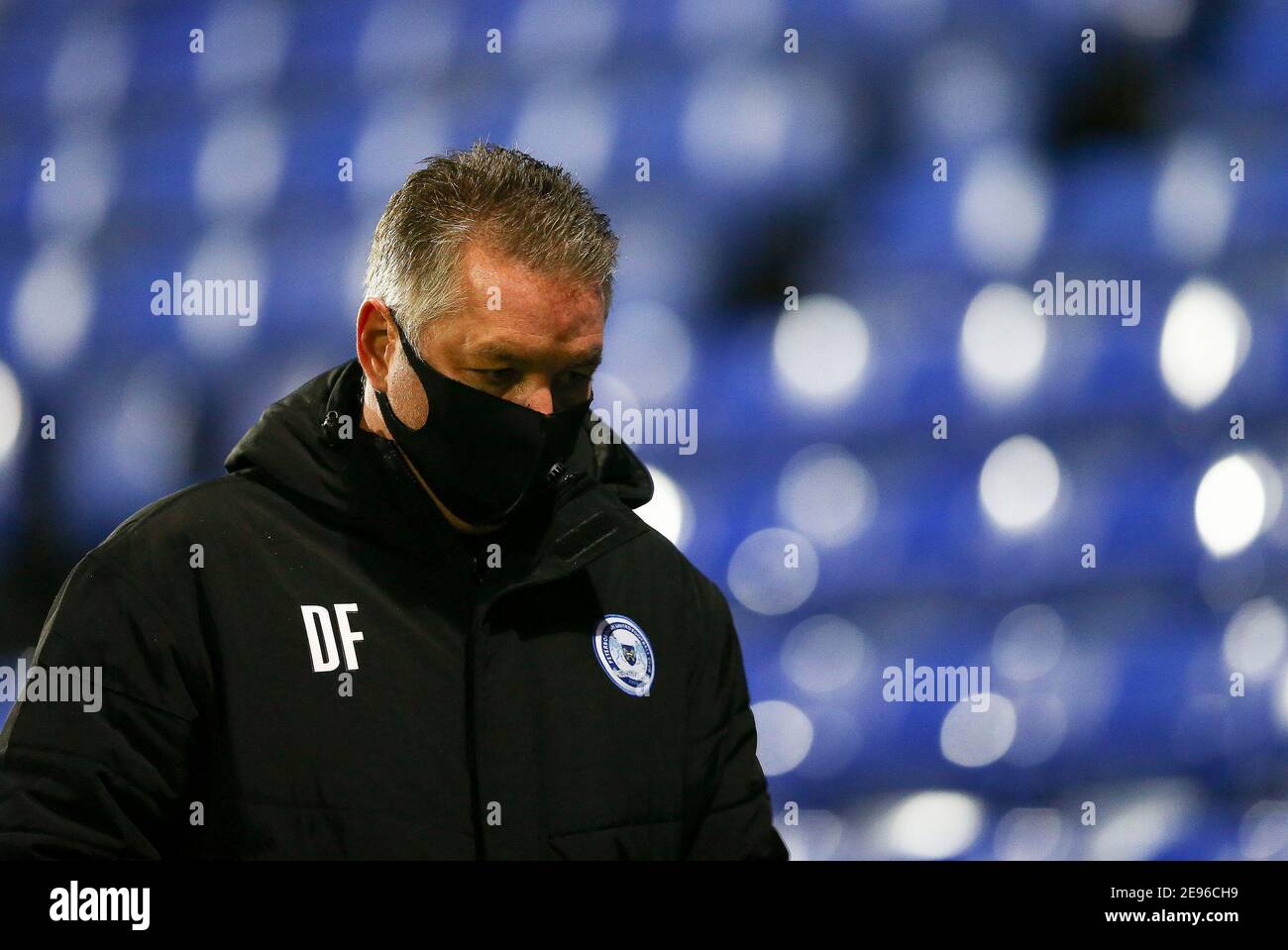 Birkenhead, Royaume-Uni. 02 février 2021. Darren Ferguson, directeur de Peterborough United, a été abattu à la fin du match. Trophée Papa John's, match de quart de finale du trophée EFL, Tranmere Rovers / Peterborough Utd à Prenton Park, Birkenhead, Wirral, le mardi 2 février 2021. Cette image ne peut être utilisée qu'à des fins éditoriales. Utilisation éditoriale uniquement, licence requise pour une utilisation commerciale. Aucune utilisation dans les Paris, les jeux ou les publications d'un seul club/ligue/joueur.pic par Chris Stading/Andrew Orchard sports Photography/Alamy Live News crédit: Andrew Orchard sports Photography/Alamy Live News Banque D'Images