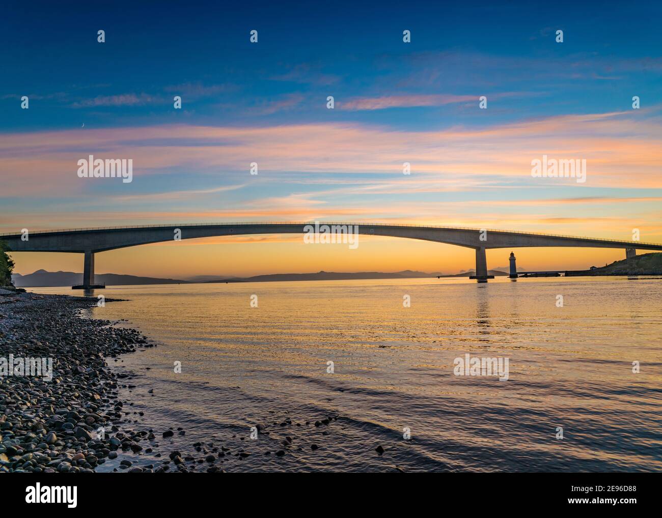 Pont à Skye au coucher du soleil Banque D'Images
