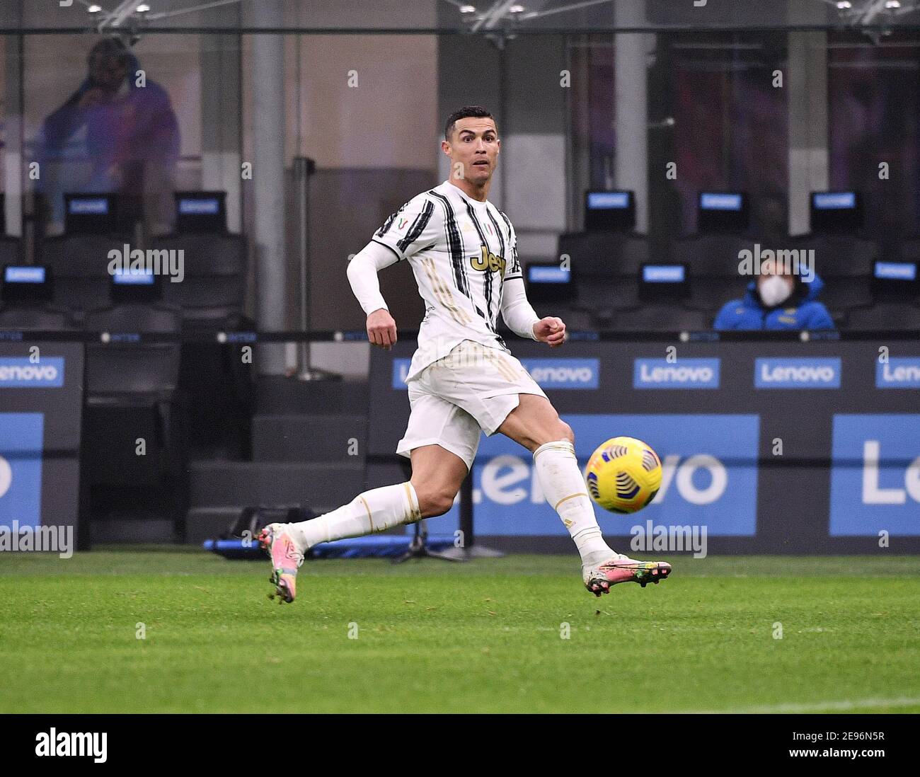 Milan, Italie. 2 février 2021. Cristiano Ronaldo de Juventus a participé au match de football demi-fin de la coupe d'Italie entre le FC Inter et le FC Juventus à Milan, en Italie, le 2 février 2021. Credit: Daniele Mascolo/Xinhua/Alay Live News Banque D'Images
