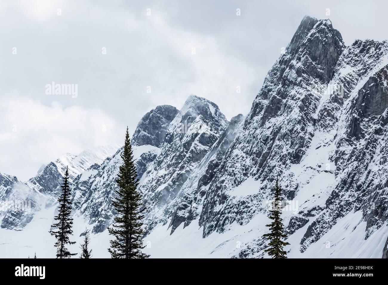 Le Rockwall au-dessus du lac Floe, dans le parc national Kootenay, dans les Rocheuses canadiennes, en Colombie-Britannique, au Canada Banque D'Images