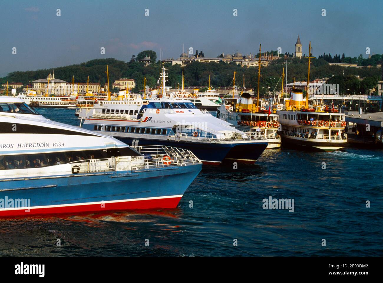 Istanbul Turquie passagers Ferries Banque D'Images
