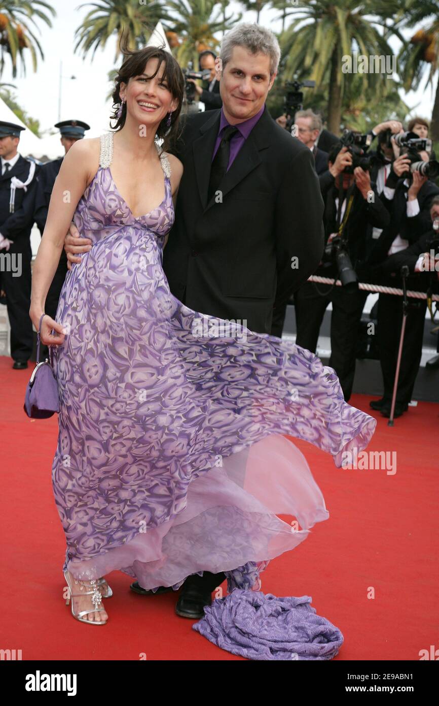 Sophie Marceau Compagnon L'actrice française Sophie Marceau et son compagnon Jim Lemley marchent sur  le tapis rouge du Palais des Festivals pour la projection du film de la  réalisatrice française Nicole Garcia 'selon Charlie' en