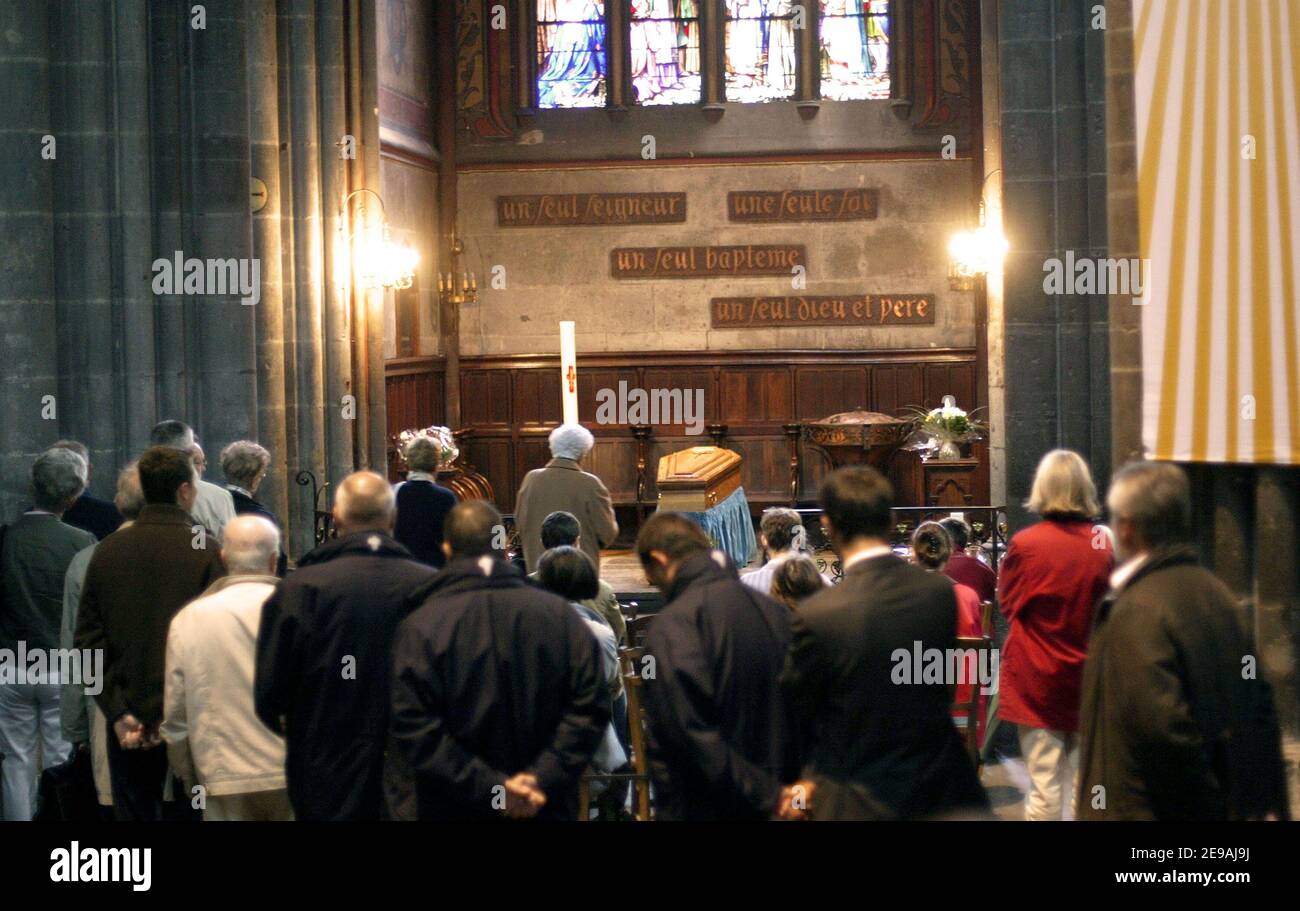 Le cercueil d'Edouard Michelin à l'intérieur de la cathédrale de Clermont-Ferrand, centre de la France, le 31 mai 2006. Photo de Vincent Dargent/ABACAPRESS.COM Banque D'Images