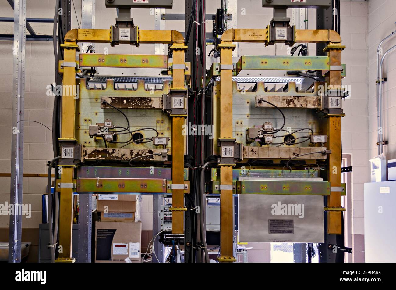 Guides d'ondes radio pour micro-ondes. Banque D'Images