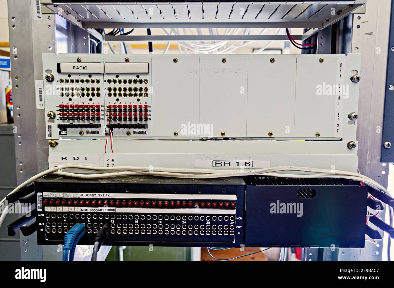 Panneaux de test et de connexion croisée T3 et T1, équipement de bureau central monté en rack. Banque D'Images