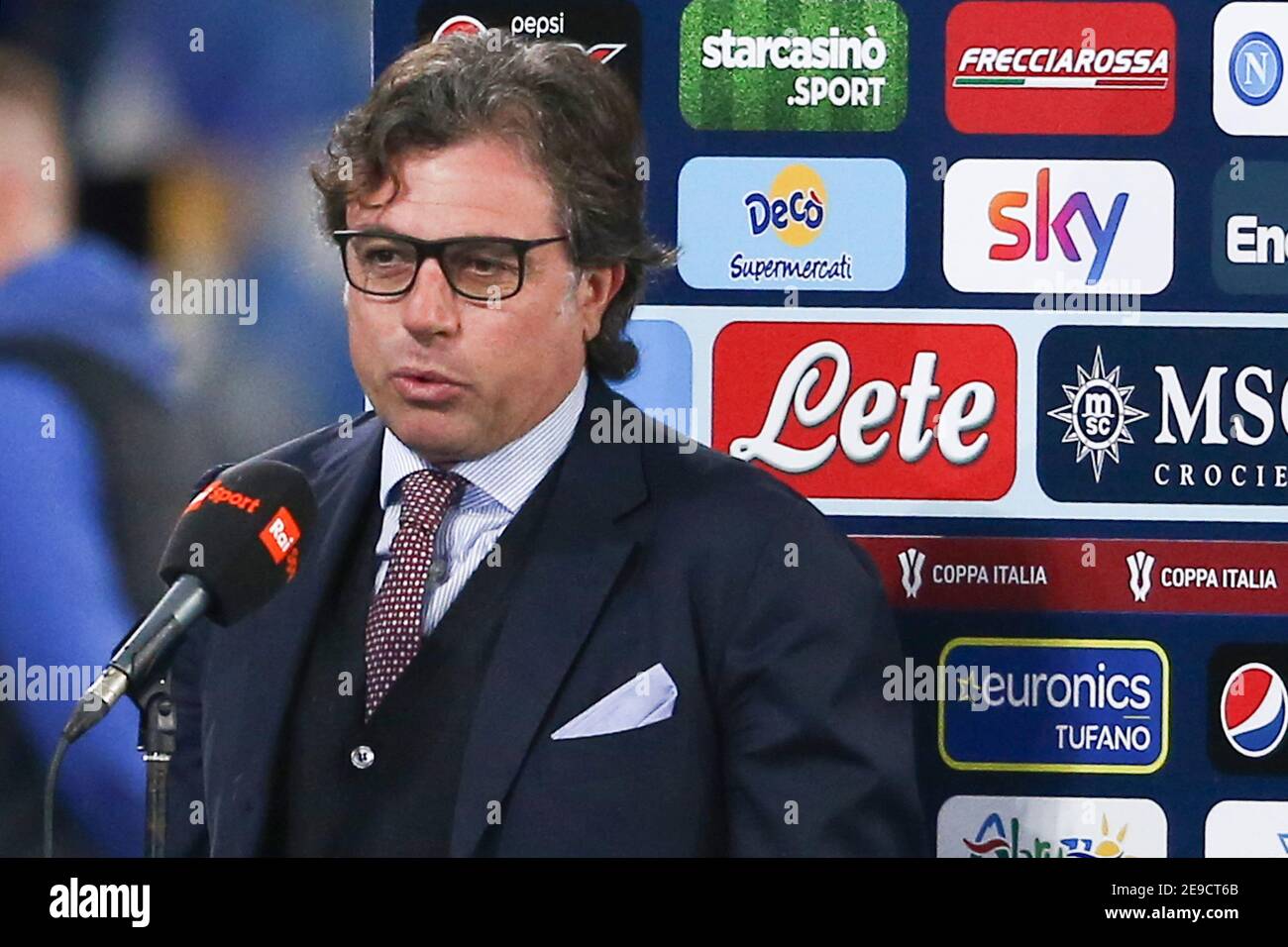 Cristiano giuntoli, directeur sportif de ssc napoli, dans une interview télévisée préalable au match de football de la coupe d'Italie entre SSC Napoli et Atalanta BC au stade Diego Armando Maradona, Naples, Italie, le 03 février 2021 Banque D'Images Cristiano giuntoli, directeur sportif de ssc napoli, dans une interview télévisée préalable au match de football de la coupe d'Italie entre SSC Napoli et Atalanta BC au stade Diego Armando Maradona, Naples, Italie, le 03 février 2021 Banque D'Images