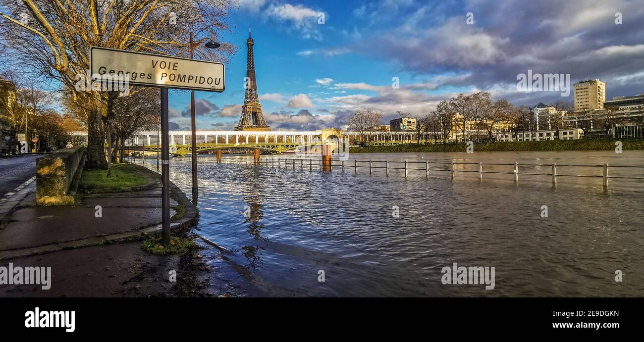 INONDATIONS DE SEINE À PARIS Banque D'Images INONDATIONS DE SEINE À PARIS Banque D'Images