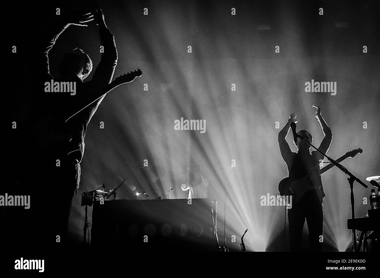 Bombay Bicycle Club en direct sur scène à l'O2 Brixton Académie à Londres Banque D'Images