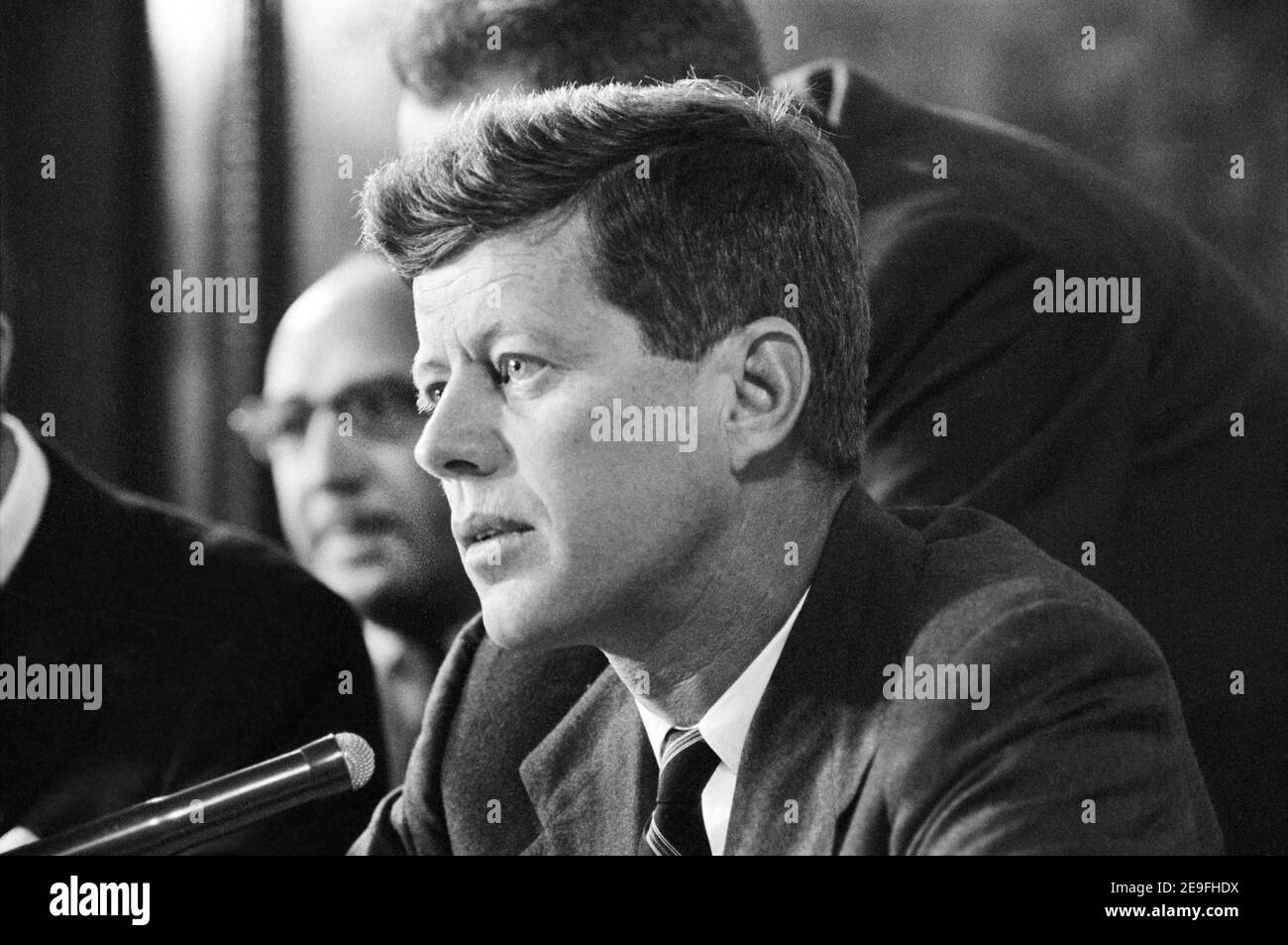 John Kennedy, sénateur américain du Massachusetts pendant l'enquête du Comité McClellan de Teamsters Union, Washington, D.C., États-Unis, Warren K. Leffler, 26 février 1957 Banque D'Images