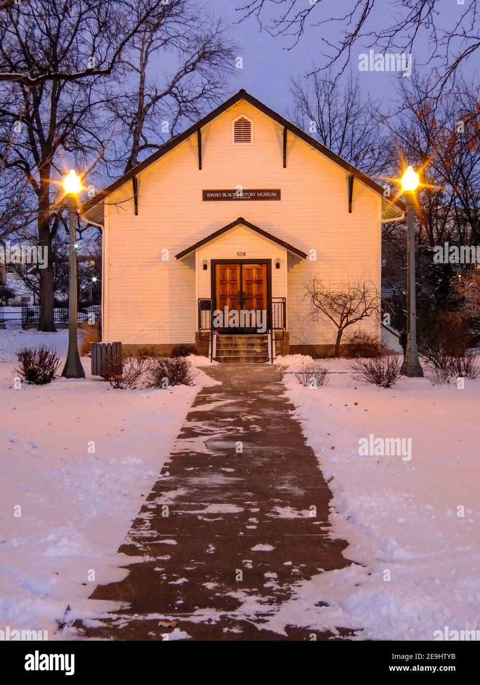 Idaho Black History Museum, situé dans le parc Julia Davis de Boise, au crépuscule au milieu de l'hiver Banque D'Images