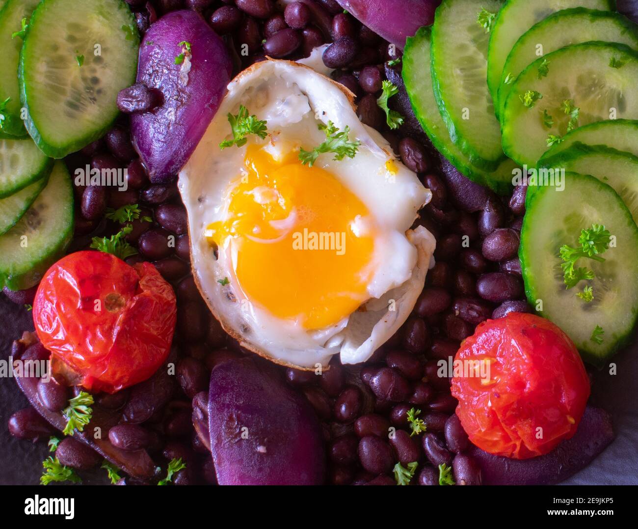 vue rapprochée sur les plats végétariens frais Banque D'Images