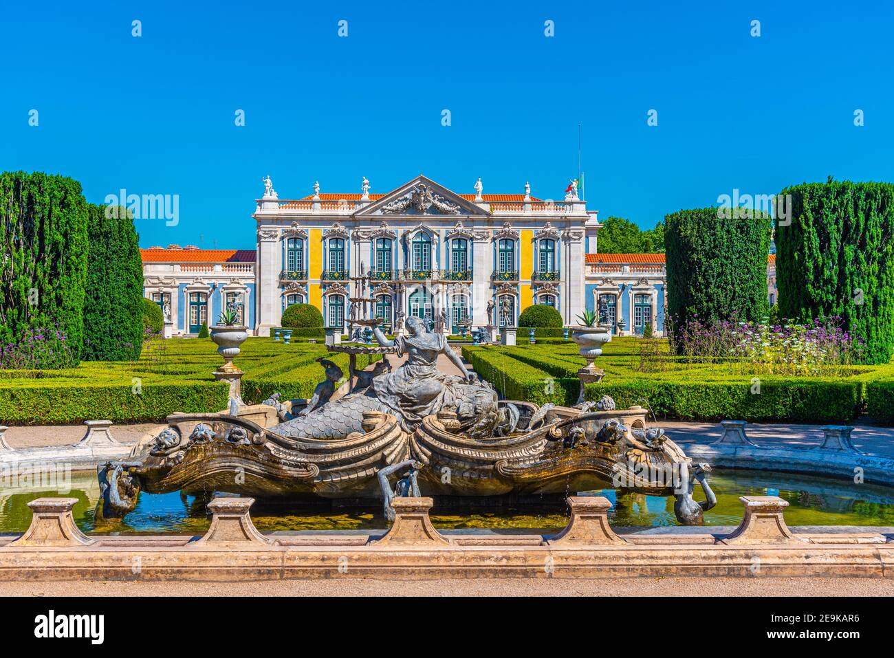 Vue sur le palais national de Queluz à Lisbonne, Portugal Banque D'Images