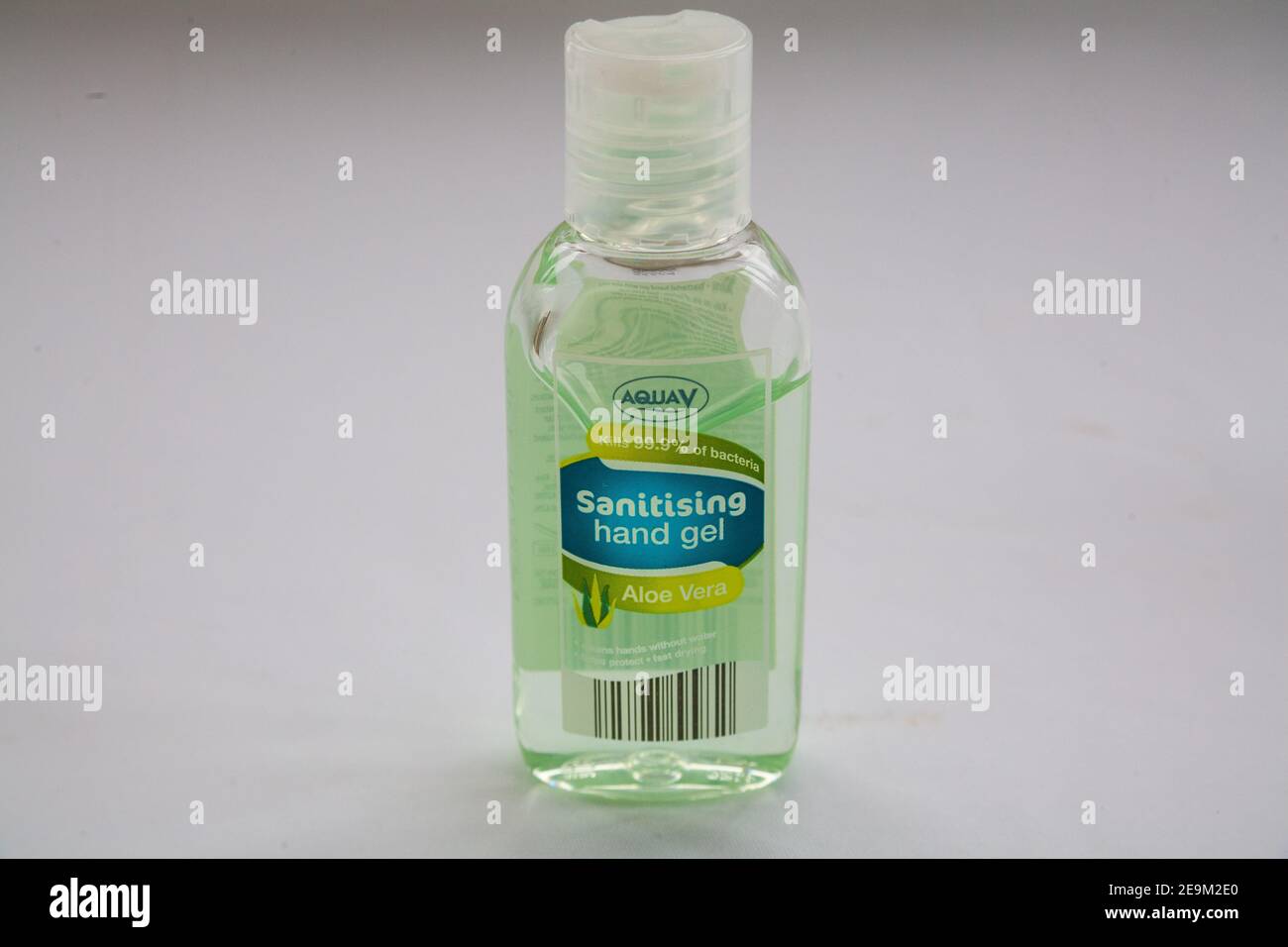 Flacon de gel désinfectant pour les mains de poche Photo Stock - Alamy