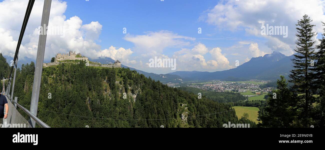 Le Highline 179 à Reutte, Tyrol, Autriche. C'est l'un des plus longs ponts suspendus pour piétons au monde Banque D'Images