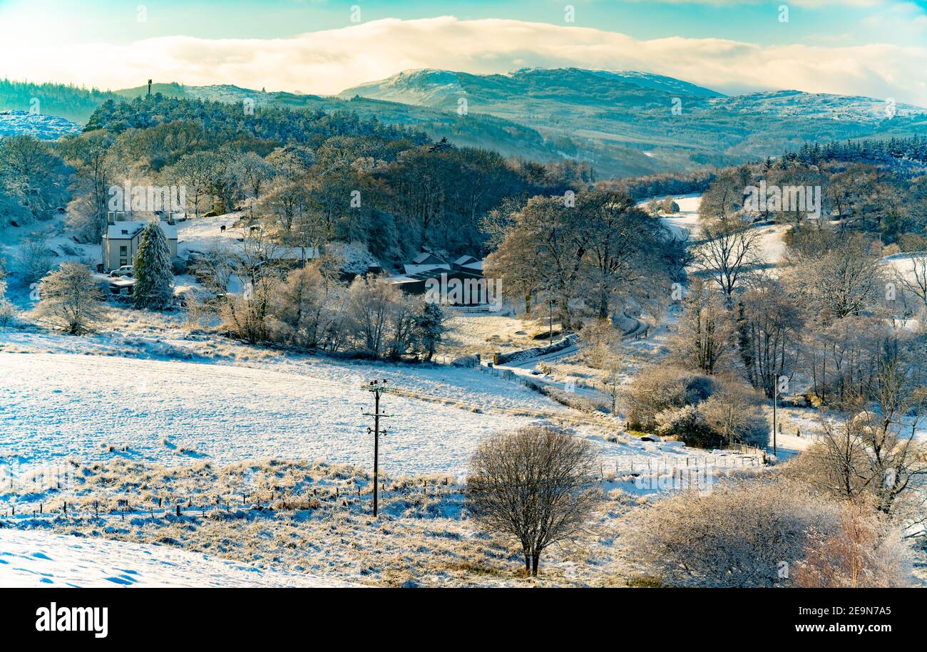 Vue sur la vallée de Conwy depuis Capel Garmon, près de Llanrwst, au nord du pays de Galles, janvier 2021. Banque D'Images