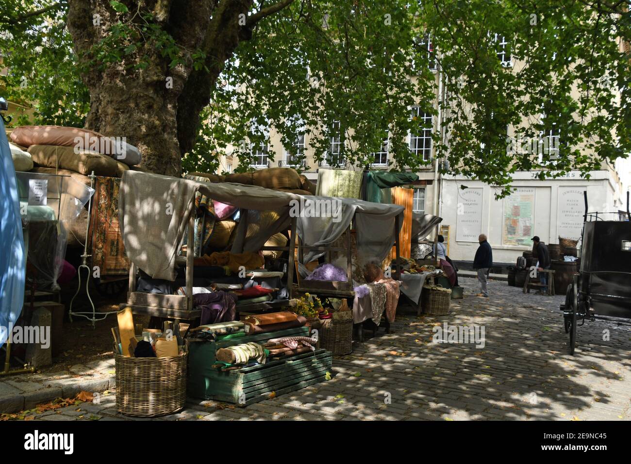 Partie du tournage de la série de Bridgerton dans l'abbaye de Green à Bath le 25 septembre 2019.Somerset. ROYAUME-UNI Banque D'Images