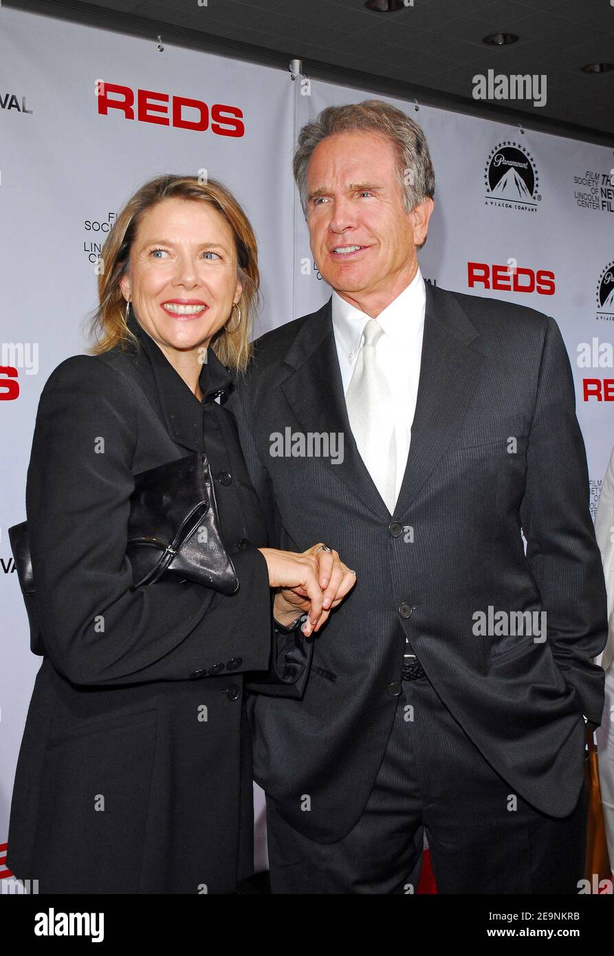 L'acteur Warren Beatty et sa femme Annette Bening assistent à une  projection spéciale du 25e anniversaire de Paramount Home Entertainment de  'Redss' qui s'est tenue au Lincoln Center le mercredi 4 octobre