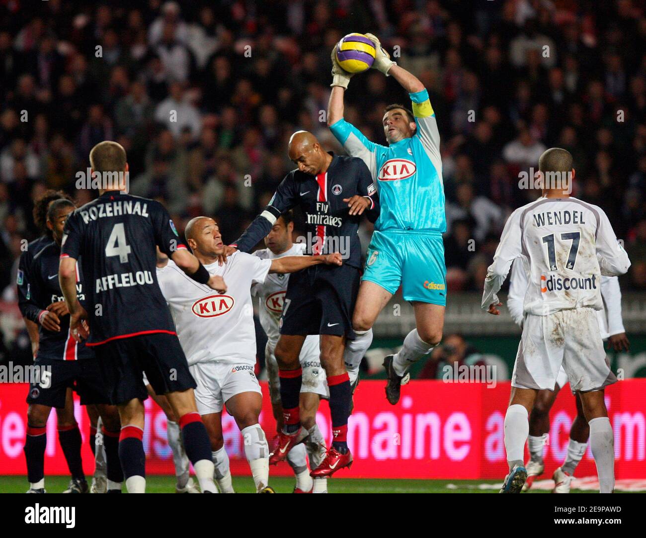 Ulrich Rame de Bordeaux lors du match de football de la première ligue française Paris Saint-Germain contre Girondins de Bordeaux au Parc des Princes à Paris, France, le 18 novembre 2006. Bordeaux a gagné 1-0. Photo de Mehdi Taamallah/Cameleon/ABACAPRESS.COM Banque D'Images