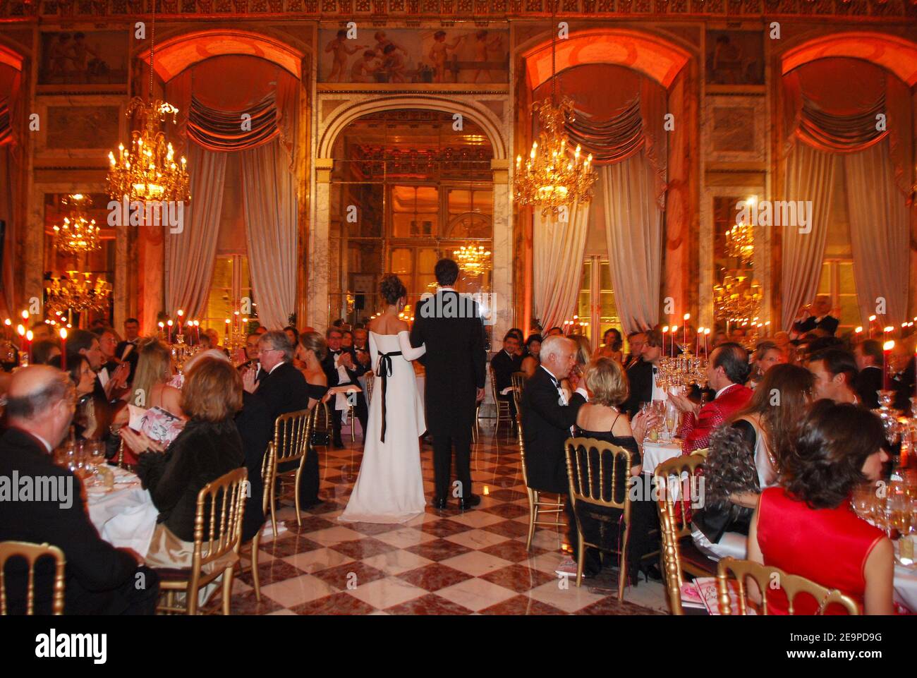 EXCLUSIF. PAS DE TABLOÏDES. Debutante lors de la 16e édition annuelle du  Paris Crillon ball (le Bal des Debutantes) le 25 novembre 2006, tenue à  l'Hôtel de Crillon à Paris, France. Cet