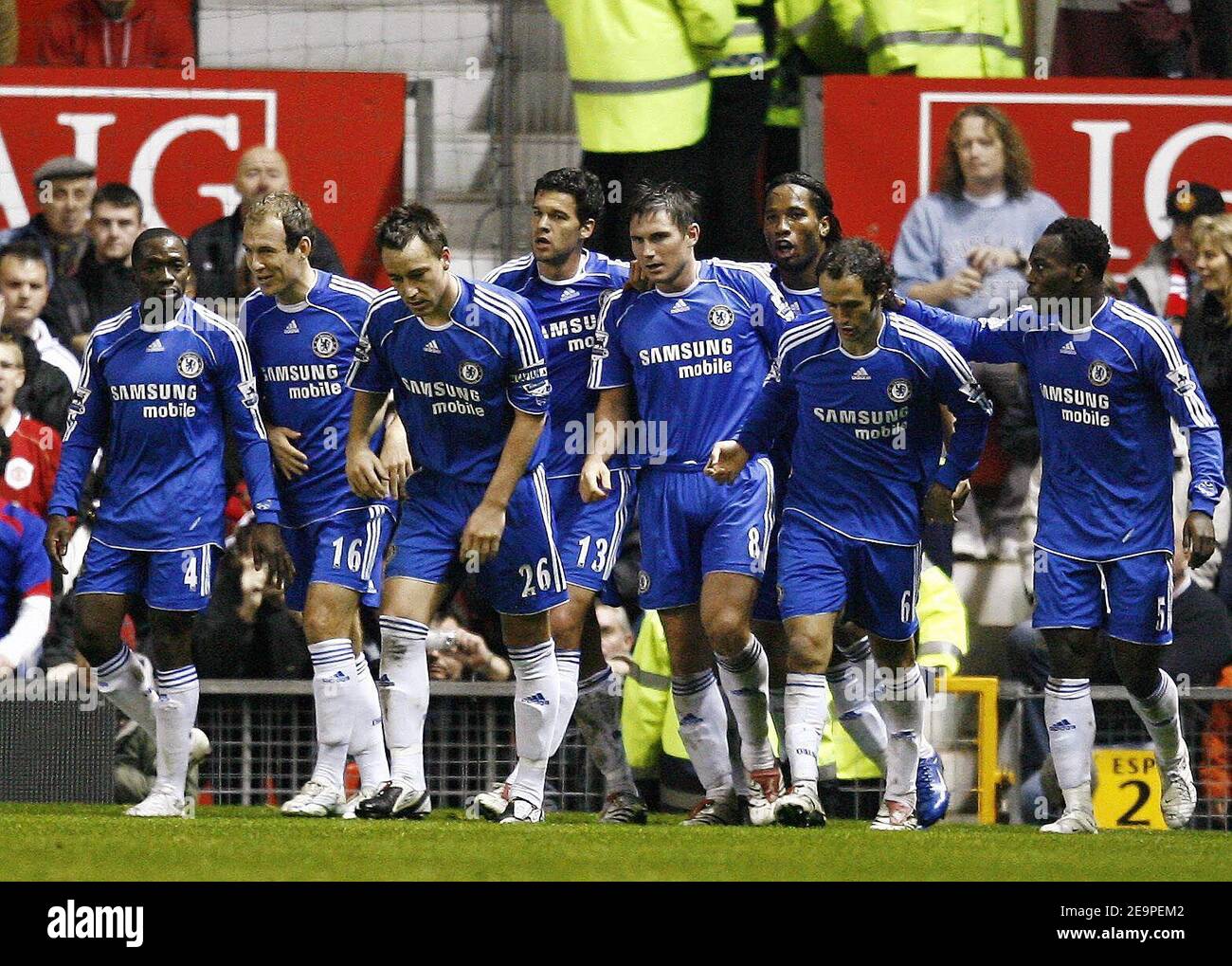 L'équipe de Chelsea célèbre lors de la première équipe de FA Barclays, Manchester United contre Chelsea au stade Old Trafford de Manchester, Royaume-Uni, le 26 novembre 2006. La correspondance s'est terminée par un tirage de 1-1. Photo de Christian Liewig/ABACAPRESS.COM Banque D'Images