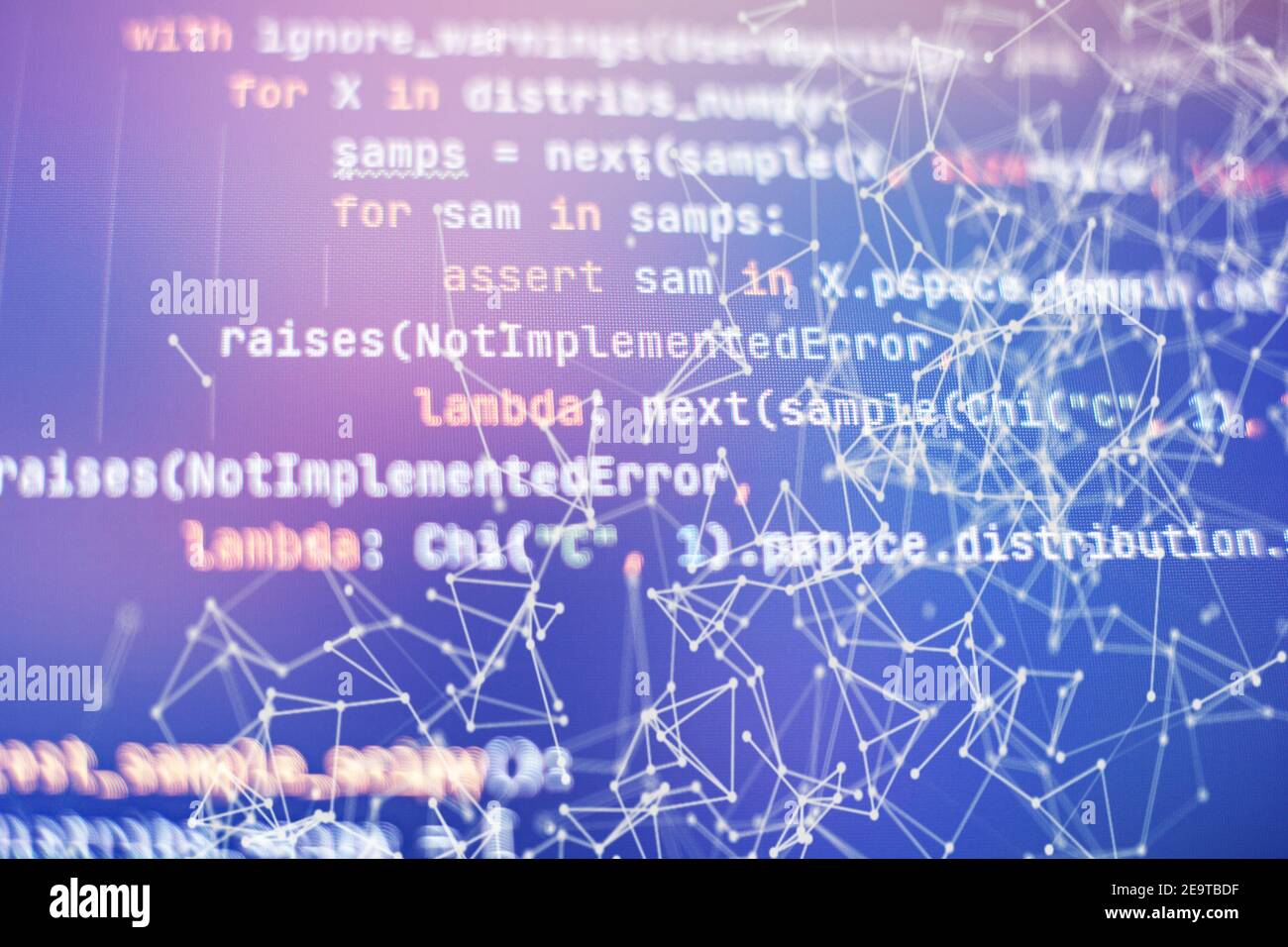 Code de script informatique abstrait. Écran de code de programmation du développeur de logiciel. Temps de travail de programmation logicielle. Texte de code écrit et créé entièrement b Banque D'Images