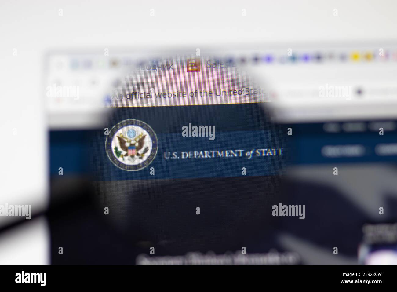 Los Angeles, Etats-Unis - 1 février 2021 : PAGE du site Web DU DÉPARTEMENT D'Etat DES ETATS-UNIS. State.gov logo sur l'écran, illustration Editorial Banque D'Images