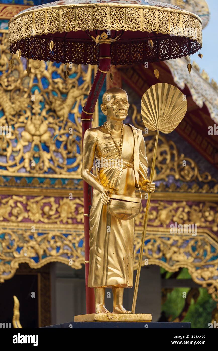 Kruba Srivichai Monument à Wat Phra Singh, Chiang Mai, Thaïlande. Banque D'Images