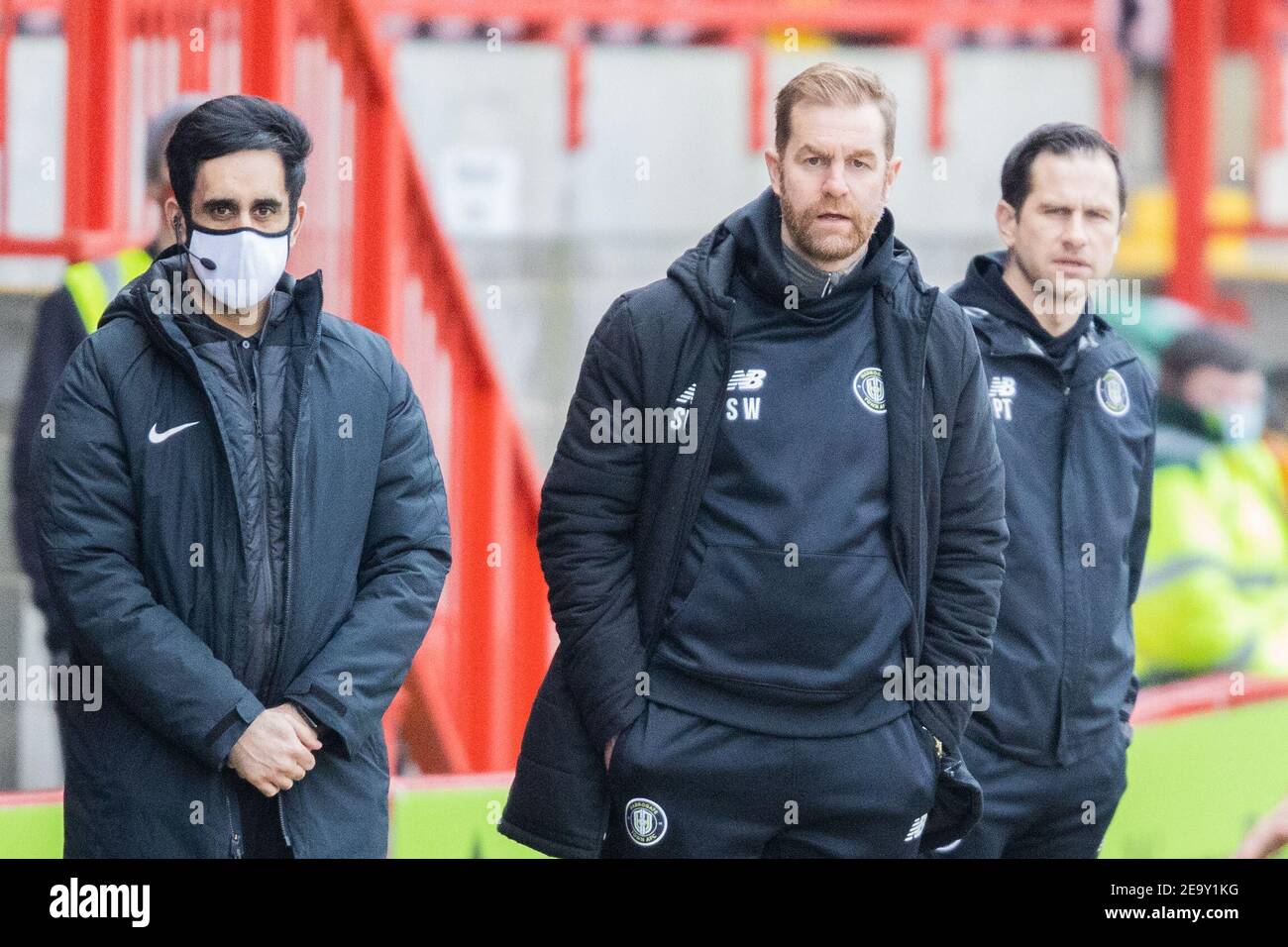 Crawley, Royaume-Uni. 06e février 2021. Simon Weaver, directeur de Harrogate Town AFC à Crawley, Royaume-Uni, le 2/6/2021. (Photo de Jane Stokes/News Images/Sipa USA) crédit: SIPA USA/Alay Live News Banque D'Images