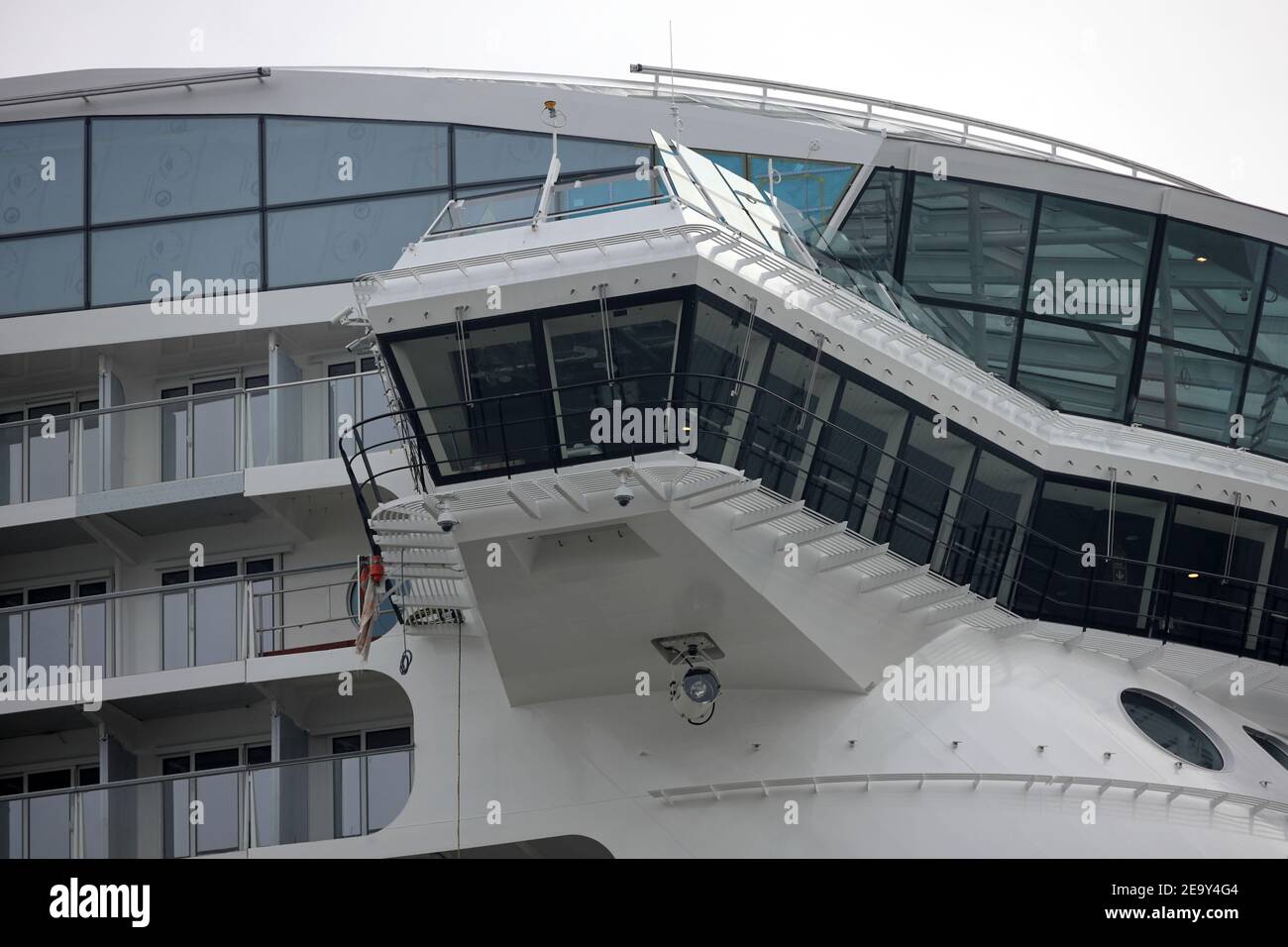 Le nouveau bateau de croisière Odyssey of the Seas sera situé devant le Meyer Werft à Papenburg le 1er janvier 2021 Banque D'Images