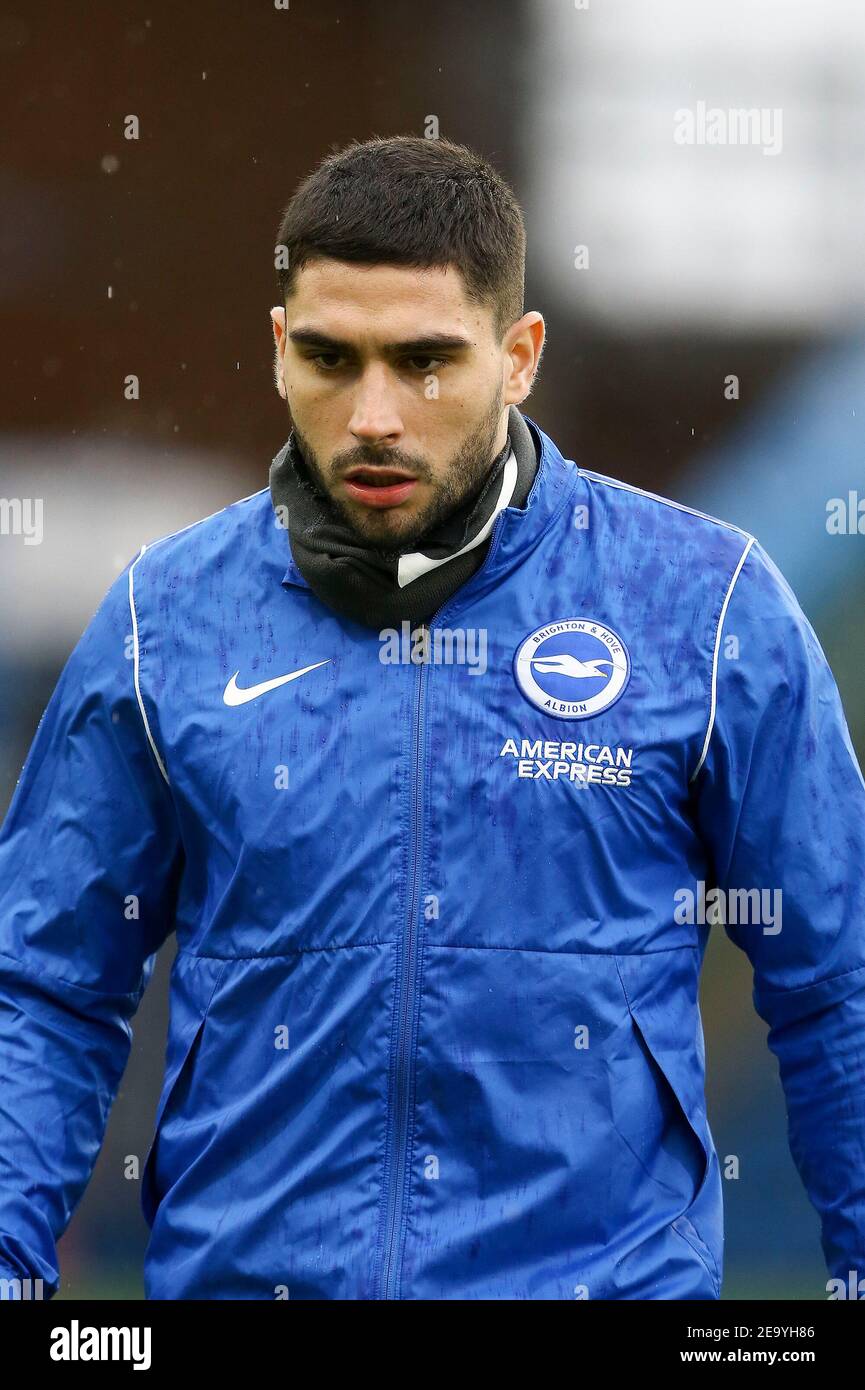 Burnley, Royaume-Uni. 06e février 2021. Neal Maupay de Brighton & Hove Albion se réchauffe. Premier League Match, Burnley v Brighton & Hove Albion au Turf Moor de Burnley, Lancs, le samedi 6 février 2021. Cette image ne peut être utilisée qu'à des fins éditoriales. Utilisation éditoriale uniquement, licence requise pour une utilisation commerciale. Aucune utilisation dans les Paris, les jeux ou les publications d'un seul club/ligue/joueur. photo par Chris Stading/Andrew Orchard sports Photography/Alamy Live News crédit: Andrew Orchard sports Photography/Alamy Live News Banque D'Images