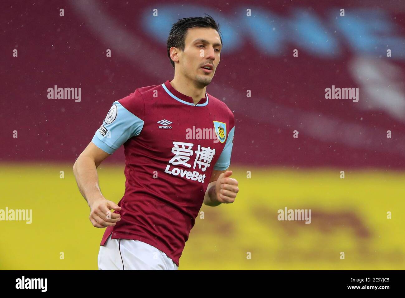Burnley, Royaume-Uni. 06e février 2021. Jack Cork #4 de Burnley à Burnley, Royaume-Uni le 6/2021. (Photo de Conor Molloy/News Images/Sipa USA) crédit: SIPA USA/Alay Live News Banque D'Images