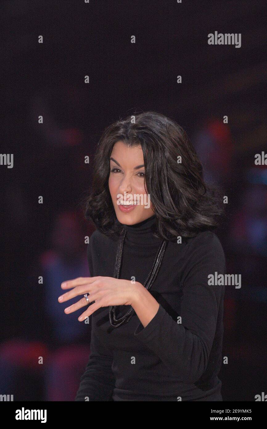 La chanteuse française Jenifer Bartoli se produit lors de la célébration du 20 e anniversaire du Zénith for France 2, présenté par Daniela Lumbroso le 14 janvier 2005. Photo de Jean-Jacques Datcary/ABACA Banque D'Images