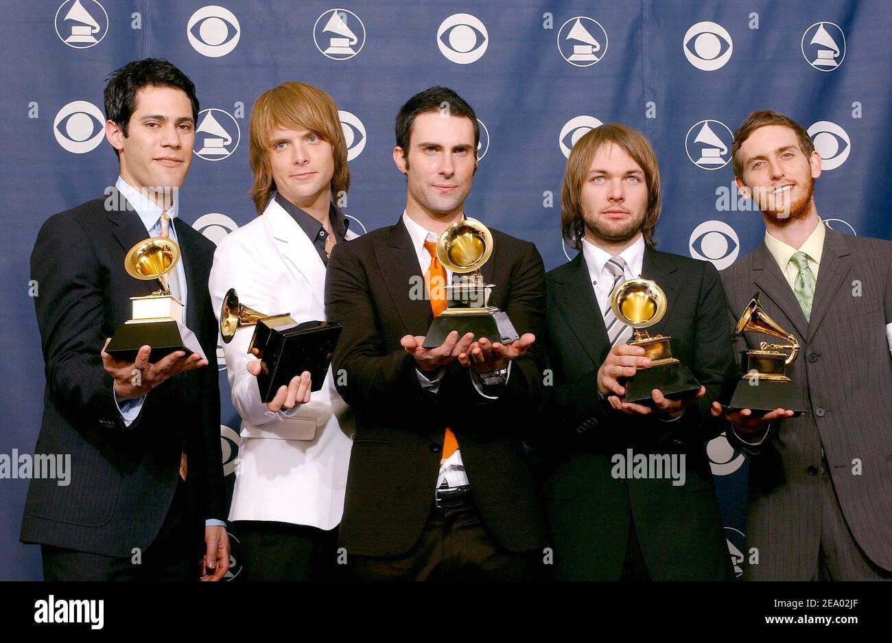 Maroon5 a remporté le prix du meilleur nouvel artiste dans la salle de presse lors du 47e Grammy Awards à Los Angeles, en Californie, le 13 février 2005. Photo de Hahn-Khayat/ABACA. Banque D'Images