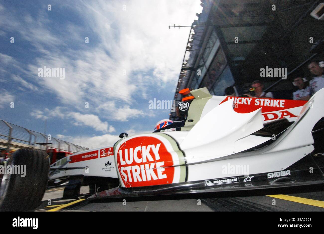 Pilote britannique de Formule 1 Jenson Button (Team BAR-HONDA) pendant la première journée sur le circuit de Melbourne à Melbourne, en Australie, le 4 mars 2005. Photo de Thierry Gromik/ABACA. Banque D'Images