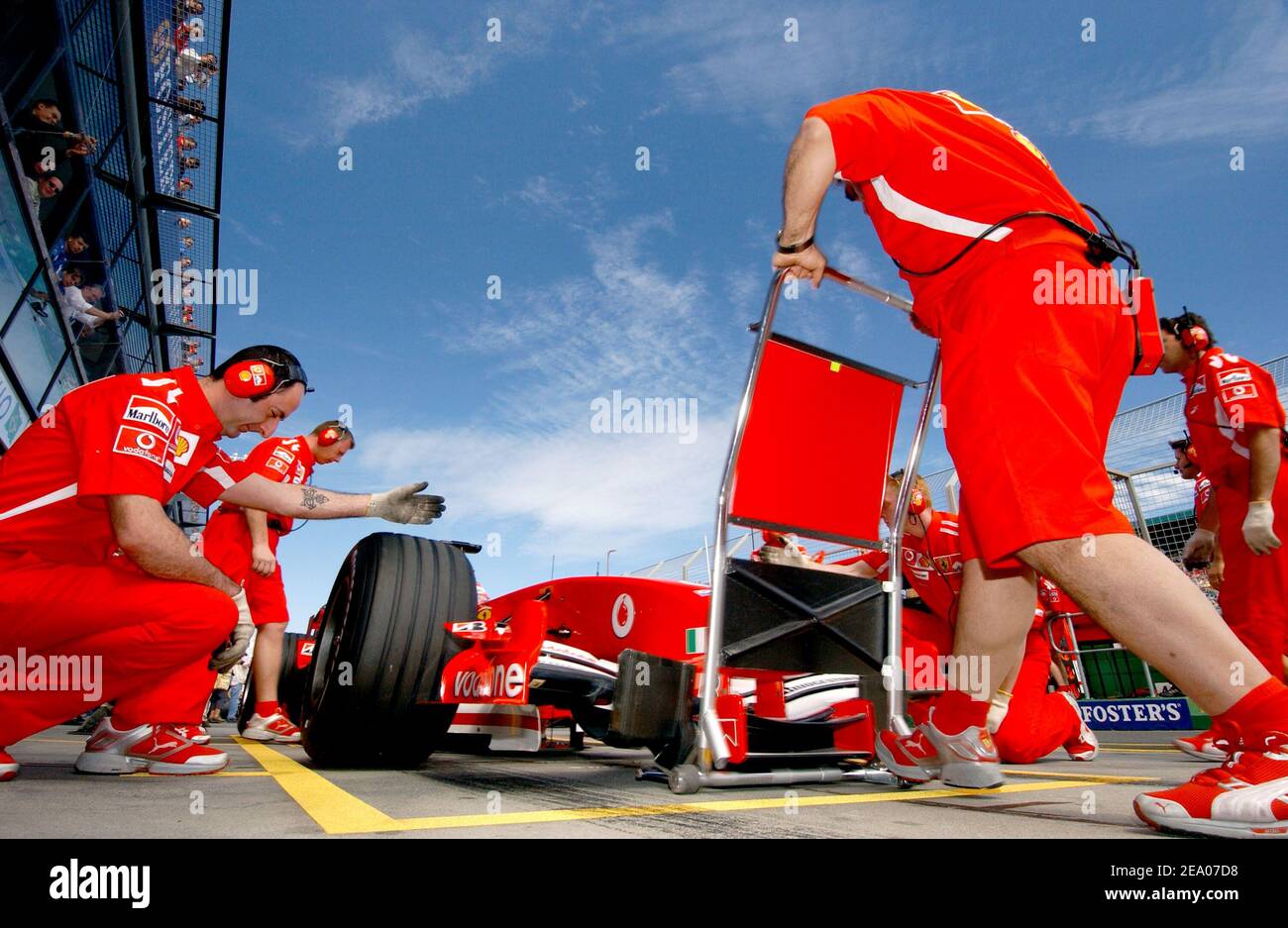 Michael Schumacher (écurie Ferrari), pilote de Formule 1 allemand, lors du premier Grand Prix de Formule 1 à Melbourne, en Australie, le 04 mars 2005. Photo de Thierry Gromik/ABACA. Banque D'Images