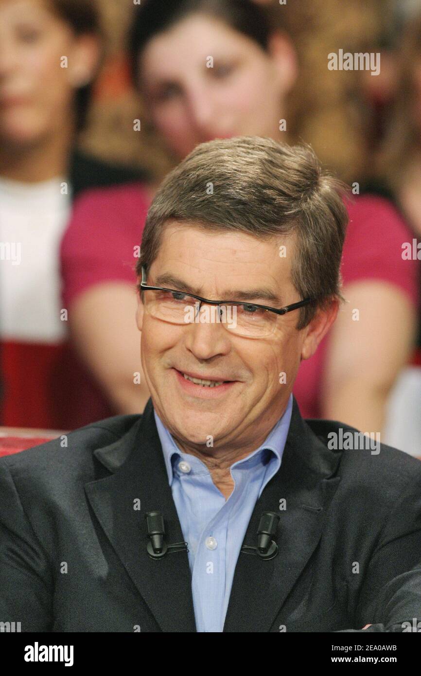 Les Fils De Louis De Funes Le fils de l'acteur de légende française Louis de Funes, Patrick de Funes,  participe à l'enregistrement du talk show de Michel Drucker 'vivre  Dimanche' qui s'est tenu au Studio Gabriel à Paris,