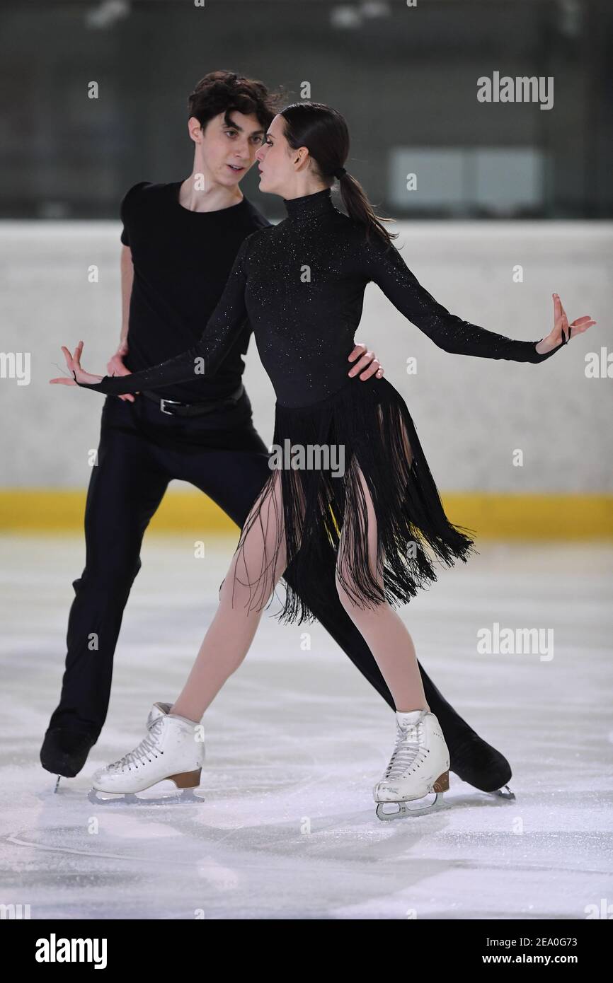 Beatrice VENTURA et Amedeo BONETTO d'Italie participent à la Junior Ice Dance Rhythm Dance au ISU Egna Dance Trophée 2021 à Wurth Arena, le 06 février 2021 à Egna/Neumarkt, Italie. Credit: Raniero Corbelletti/AFLO/Alay Live News Banque D'Images