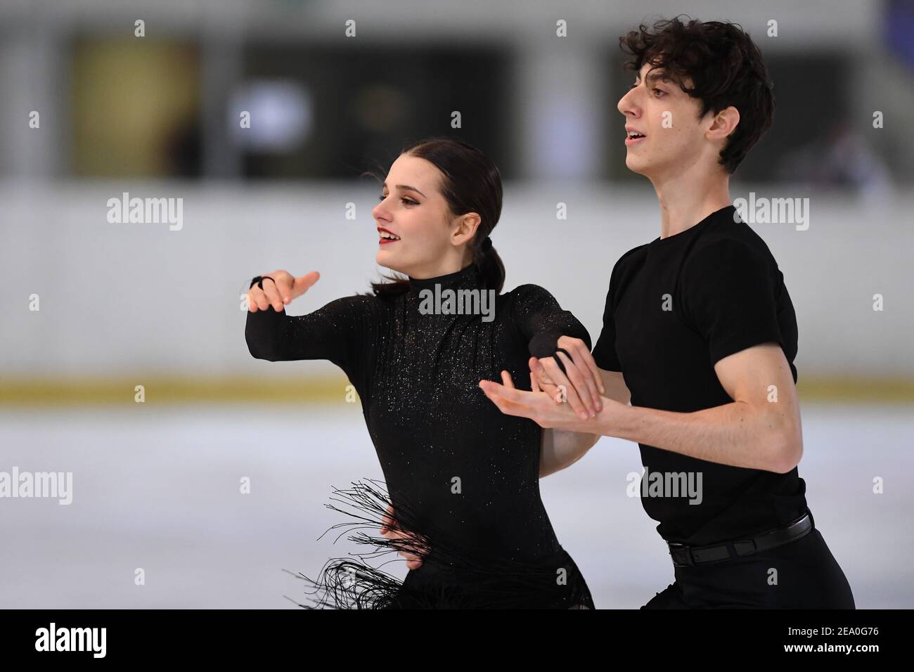 Beatrice VENTURA et Amedeo BONETTO d'Italie participent à la Junior Ice Dance Rhythm Dance au ISU Egna Dance Trophée 2021 à Wurth Arena, le 06 février 2021 à Egna/Neumarkt, Italie. Credit: Raniero Corbelletti/AFLO/Alay Live News Banque D'Images