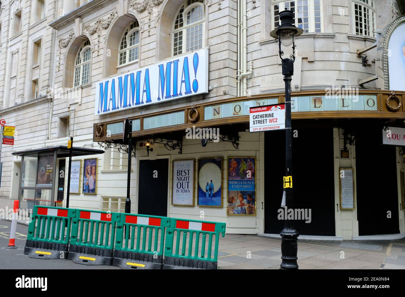 LONDRES - 16 JUILLET 2020 : Mamma Mia au théâtre de Novello. Banque D'Images