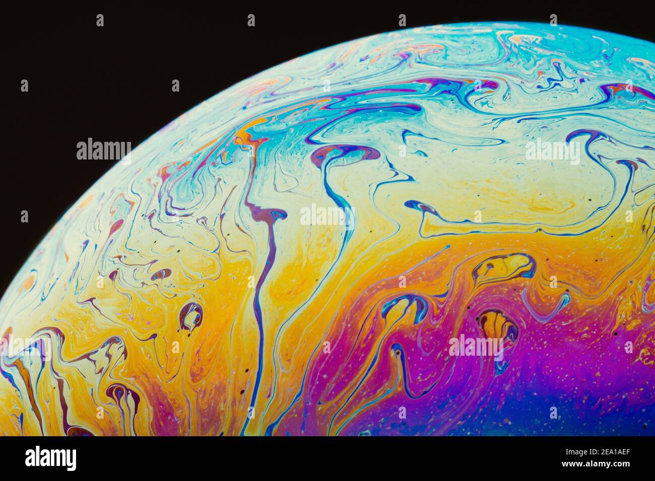 Art fluide en film de bulle de savon coloré. Paysage Inkscape tendance arrière-plan flou. L'espace extraterrestre planètes art. Banque D'Images