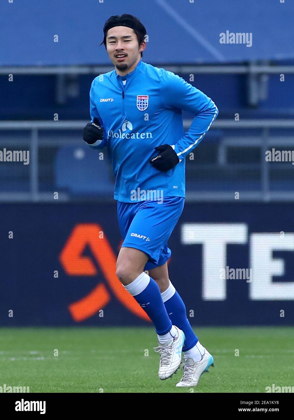 ZWOLLE, PAYS-BAS - FÉVRIER 6 : Yuta Nakayama de PEC Zwolle pendant le match néerlandais Eredivisiie entre PEC Zwolle et RKC Waalwijk à MAC3PARK Stadiu Banque D'Images