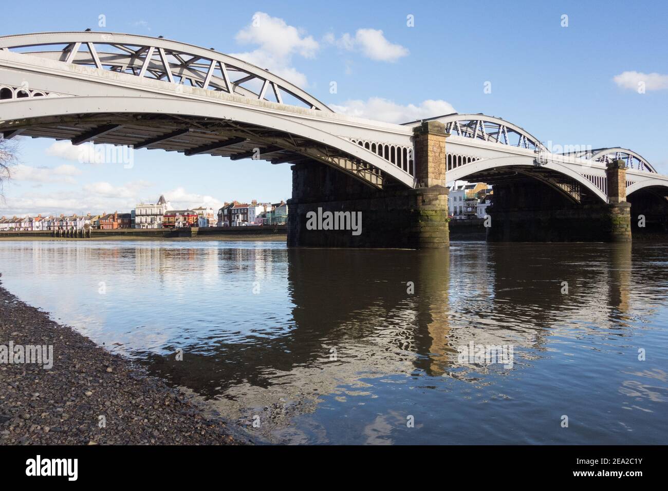 Barnes Railway Bridge dans le sud-ouest de Londres, Angleterre, Royaume-Uni Banque D'Images