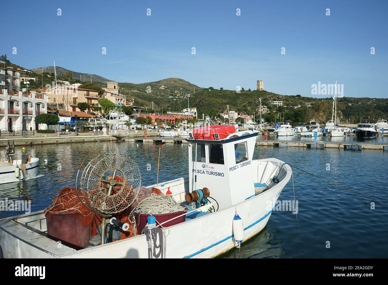 Port de Marina di Camerota, Parc National du Cilento et Vallo di Diano, Salerno, Campanie, Italie Banque D'Images