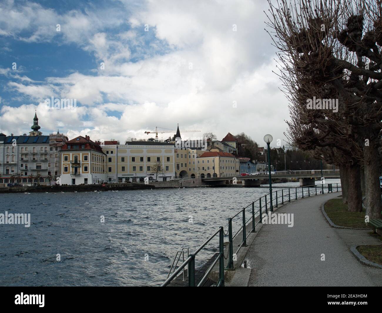 Avant une tempête d'hiver au lac Traunsee Banque D'Images