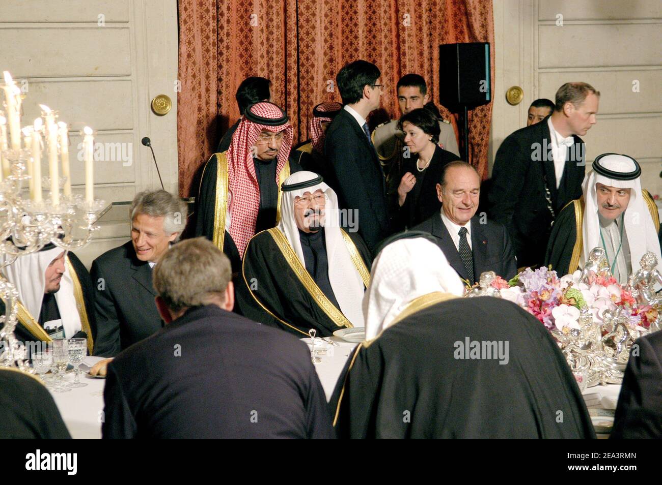 Le prince héritier saoudien Abdullah Bin Abdelaziz Al Saud assiste à un dîner à l'Elysée avec le président français Jacques Chirac et le ministre français de l'intérieur Dominique de Villepin le 13 avril 2005. Photo par Ammar Abd Rabbo/ABACA. Banque D'Images