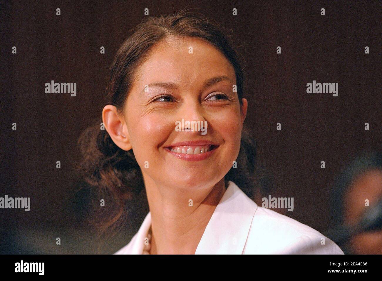 L'actrice Ashley Judd, ambassadrice mondiale pour YouthAIDS, témoigne le 23 2005 juin à Washington DC devant le Comité des relations étrangères sur la pandémie du sida. Photo par Olivier Douliery/ABACA Banque D'Images